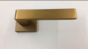  Pompes filtrantes OMG pour la finition de poignées de design italien